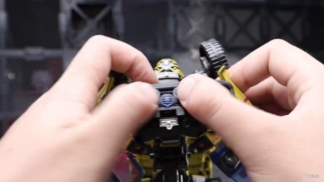 Трансформер Рэтчет T-11 Обзор и Сборка робота смотреть онлайн