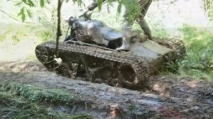 Квадроцикл на гусеницах . ATV гусеничный вездеход для бездорожья.