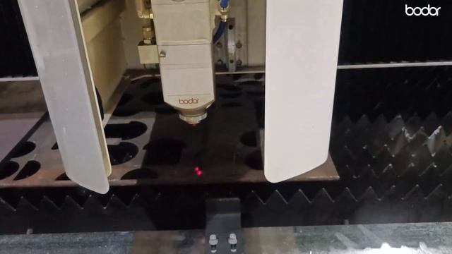 Bodor Laser-3000W air cutting 8mm carbon steel смотреть онлайн