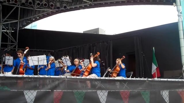 Magnificent Performing Strings - Led Zeppelin Kashmir смотреть онлайн