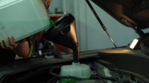 Какой уровень антифриза должен быть в расширительном бачке?