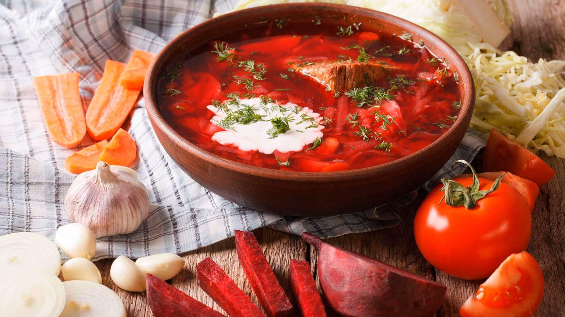 Самый темный борщ. Как делают Московский борщ в ресторанах. смотреть онлайн