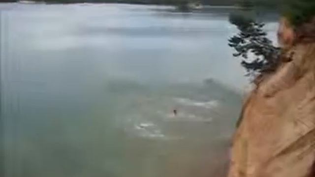 жуть, пластом в воду смотреть онлайн