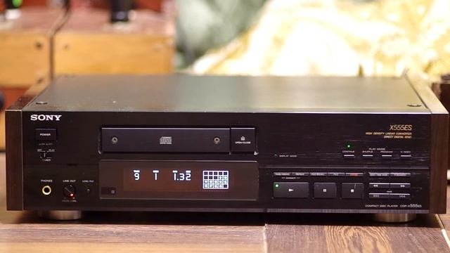 CD проигрыватель SONY CDP-X555ES смотреть онлайн