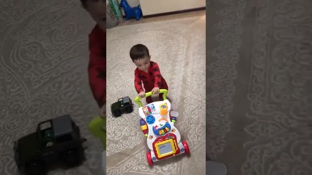 ходунки-каталка Первые шаги смотреть онлайн