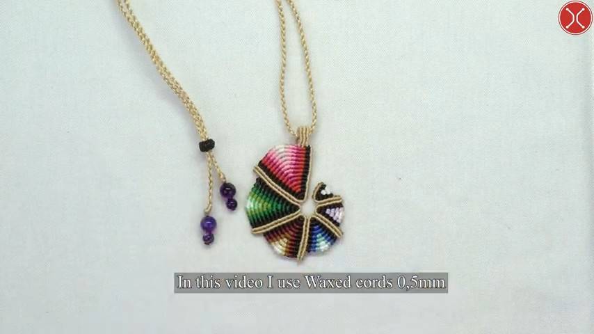 Macrame tutorial： How to make small colorful spiral fiber pendant ｜ macrame necklace ｜ boho pendant смотреть онлайн