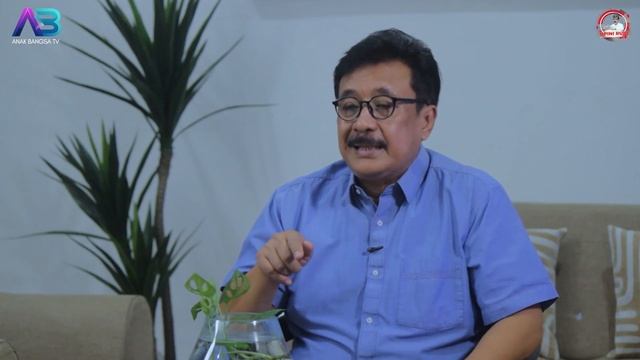 PP JOKOWI SEDIAKAN ALAT KONTRASEPSI BUAT PELAJAR. HAH ??? смотреть онлайн