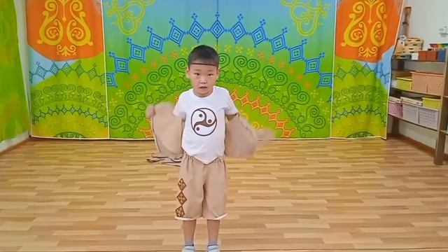 Мургун-2024 Дьячковский Айхал, МБДОУ "ЦРР- детский сад "Кэнчээри", с. Амга смотреть онлайн