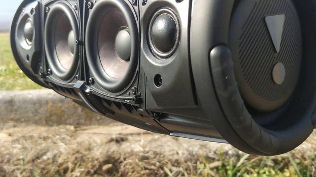jbl xtreme 3 bass test lfm 70% !!! Xtreme movement!! смотреть онлайн