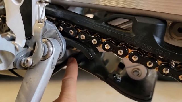 Husky FE 350s: Molecule vs TM Designworks Full Skid Plate with linkage Review and Comparison. смотреть онлайн