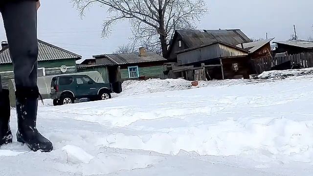 Только второй день, а уже допрыгался смотреть онлайн