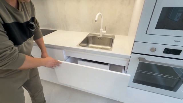 Прямая кухня в минимализме #pilamebel #blum смотреть онлайн