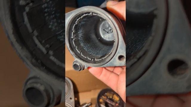 Принцип работы компрессора AMK A16632004.