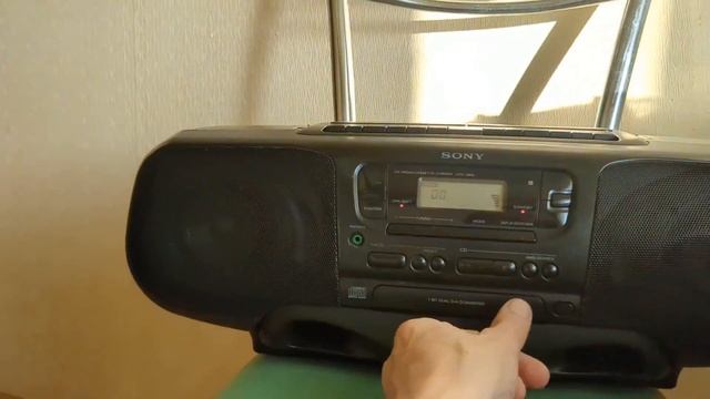 Sony CFD-380L смотреть онлайн