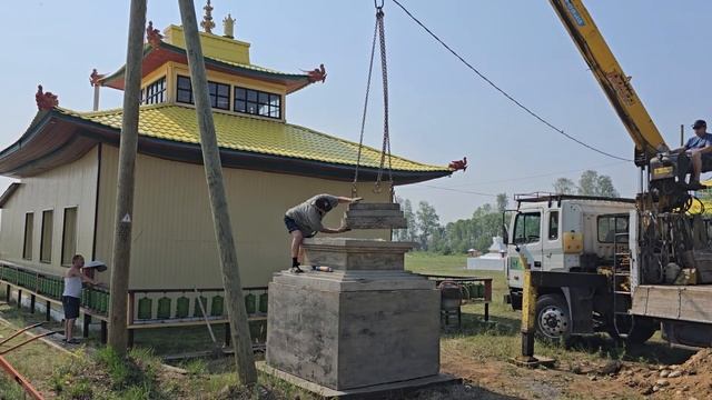 Ступа Тары строится смотреть онлайн