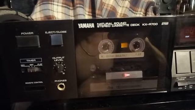 Кассетная дека Yamaha KX-R700