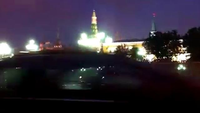 Прекрасна Москва в любую погоду смотреть онлайн