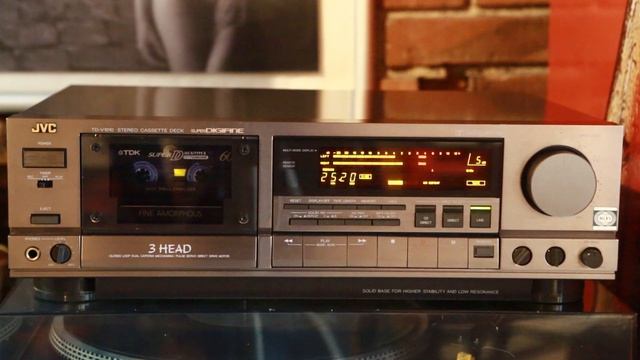 JVC TD-V1010 SUPER DIGIFINE STEREO CASSETTE DECK