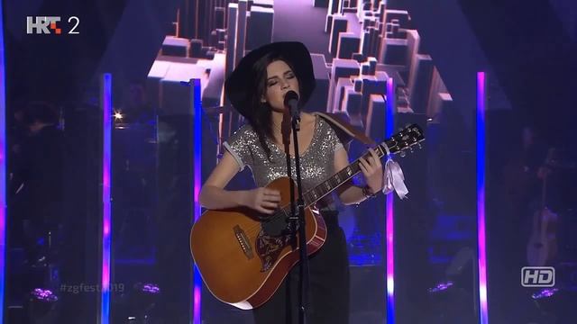 Mia Dimšić – Ovaj grad (66. Zagrebački festival 2019) смотреть онлайн