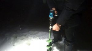 МОЩНЫЙ КИТАЙСКИЙ БЮДЖЕТНЫЙ ШУРУПОВЕРТ ДЛЯ ЛЕДОБУРА.