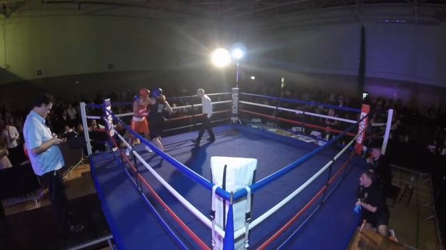 Ultra White Collar Boxing Basildon | Zarina Finch VS Nicole Manning смотреть онлайн