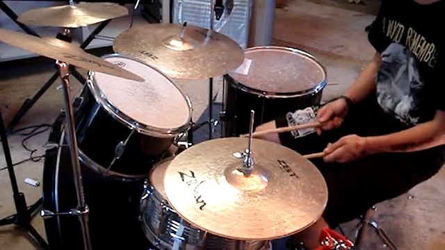 How To: Triplets with Double bass смотреть онлайн