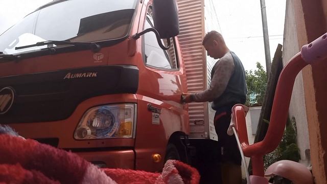 FOTON AUMARK 35.11- BASCULANDO A CABINE.