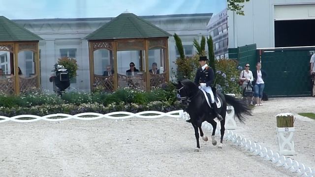 CHIO Aachen 2010 - CHIO tour Grand Prix Totilas - Gal смотреть онлайн