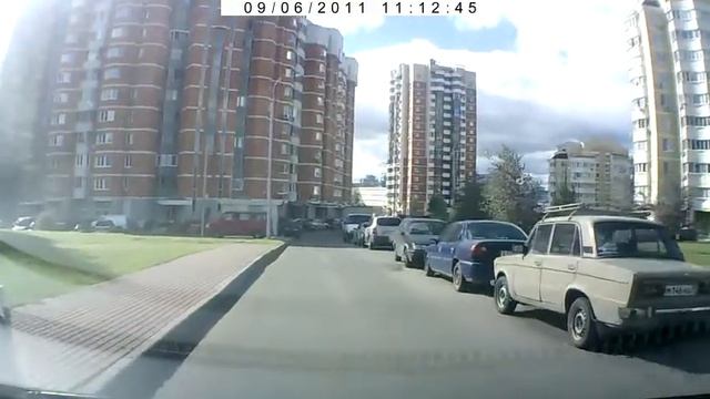 и снова А061МР97 с мигалкой по встречной! смотреть онлайн