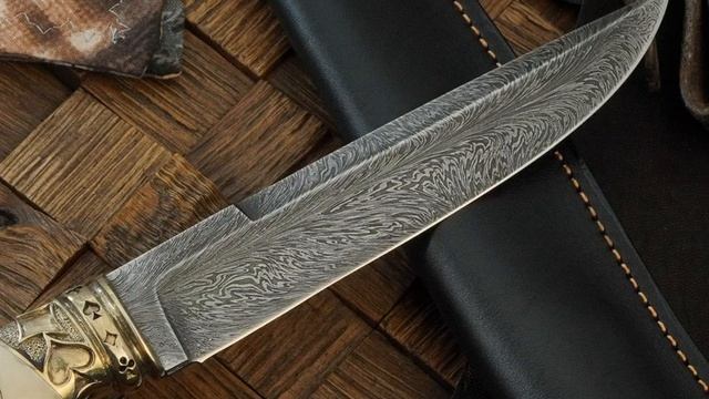 Нож Марушина Лань (дамаск, кость, литье, скримшоу) смотреть онлайн