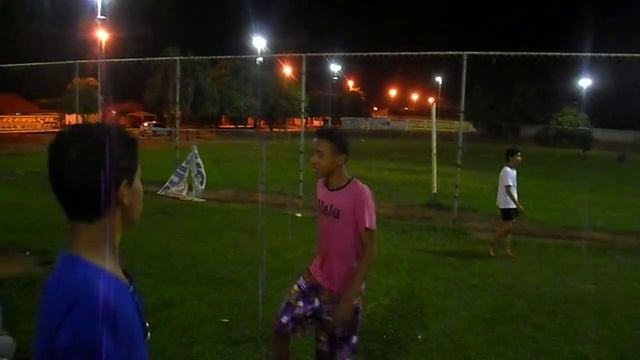 Independente ( Projeto Garoto Bom de Bola) . Treino e lazer na Poli-Esportiva em Paranaíba - Ms. смотреть онлайн
