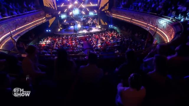 Indila - Tourner Dans Le Vide (Live @ RFM Music Show)
