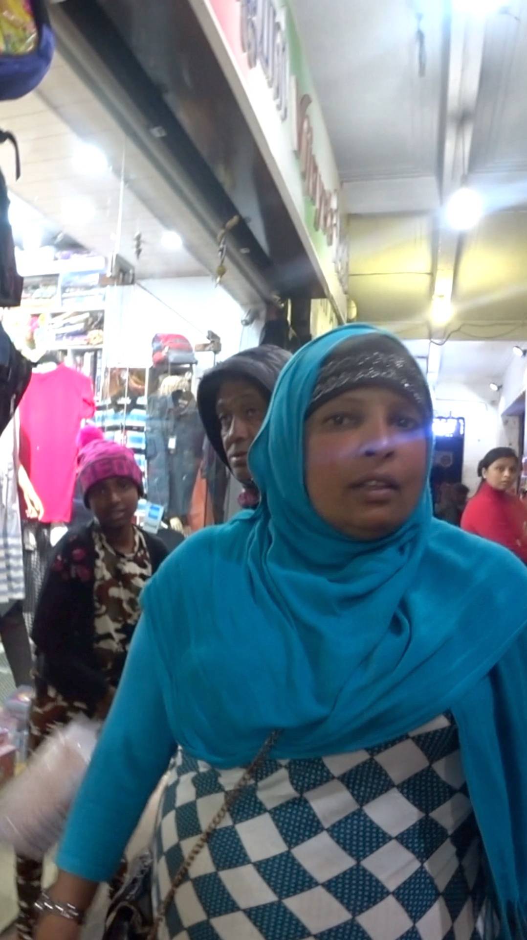 Простые жители высокогорной Шри-Ланки смотреть онлайн