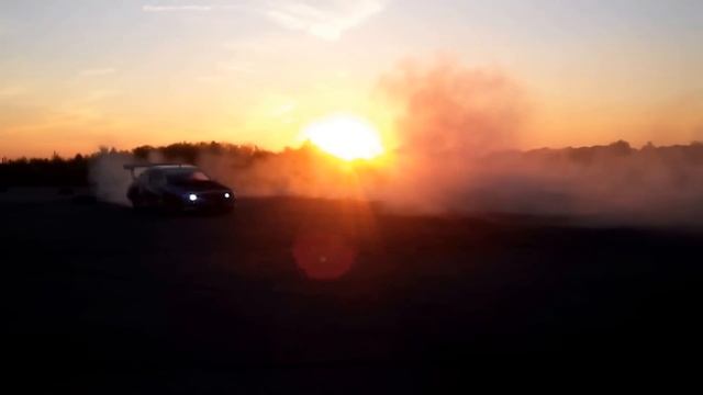 Torondor - While drifting in tandem burned car / Во время дрифта в тандеме загорелась машина смотреть онлайн