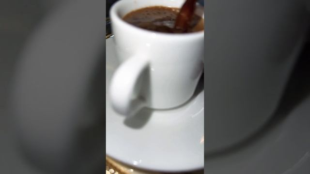 القهوة وية ابو لانا غير شكل 🥰👌 مكان ماما خالي смотреть онлайн