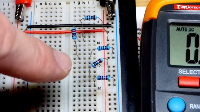 Fixed value resistor voltage dividers for one half and two thirds output of power supply смотреть онлайн