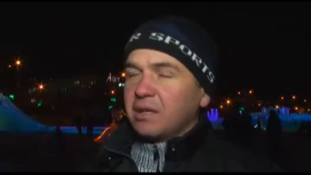Новогодний городок смотреть онлайн