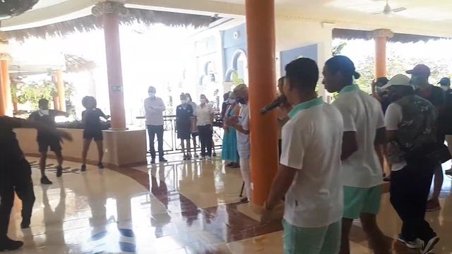 Música desde Iberostar Selection Varadero смотреть онлайн