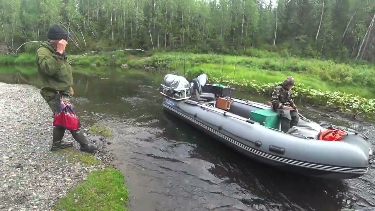 Ловим ХАРИУСА. Едем домой мотор не тянет. Тащим лодку по мелям. смотреть онлайн
