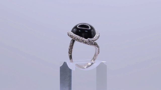Золотое кольцо с бриллиантами 750° смотреть онлайн