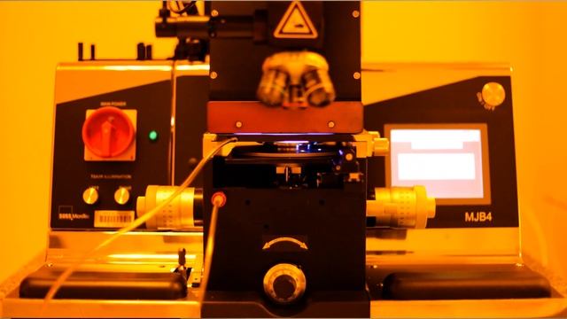 Plateforme nanoRennes : Institut FOTON (Fabrication d'une diode laser - vf 2024) смотреть онлайн