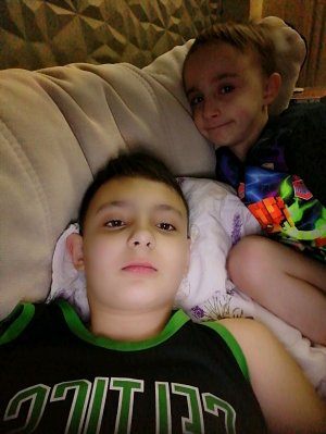 Трансляция с младщеми братьями