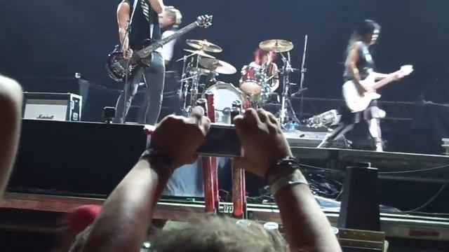 КУБАНА 2013 выступление SKILLET (1) смотреть онлайн
