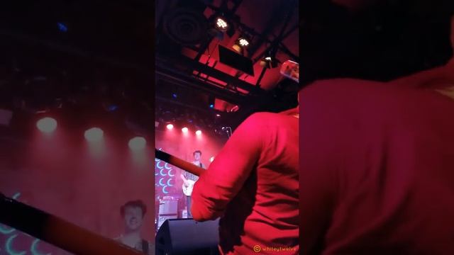 Up close and personal with Deke Dickerson PBR Asbury Park Surf Music Festival 8/1719 смотреть онлайн