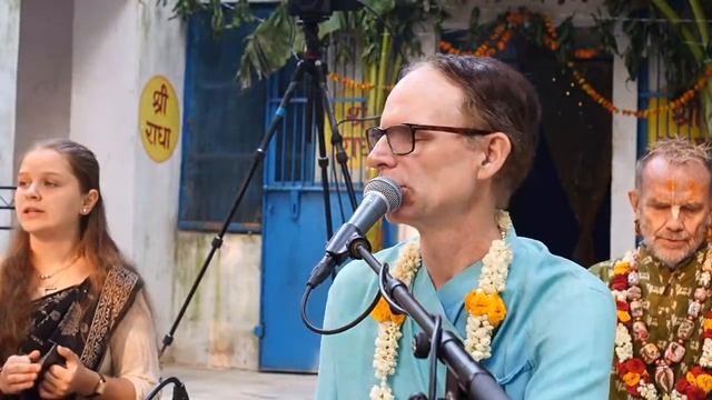 2024.11.03 Тапован 02 Шри Прахлад киртан смотреть онлайн