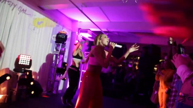 Nasty Gal x Governors Ball Pre-Party | Tinashe - Flame (Snippet) смотреть онлайн