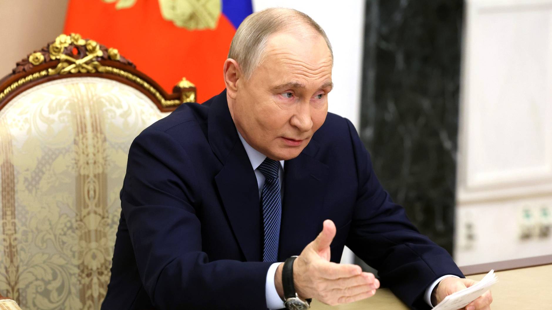 Путин: Испытание «Орешника» прошло успешно. Совещание с руководством Минобороны, ВПК смотреть онлайн