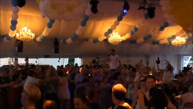 Swoop Mag ik je kussen @ Nederename 12 09 2016 смотреть онлайн