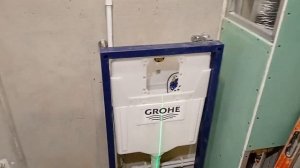 Монтаж коробов инсталляции, стояков, встроенный гигиенический душ.