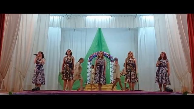 Вокальный ансамбль "Звонница" с песней "Пойдёмте девки" смотреть онлайн